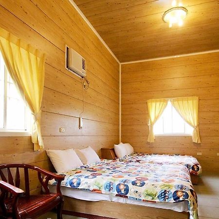 Sun Moon Lake Wild Flower Bed & Breakfast Yuchi Ngoại thất bức ảnh