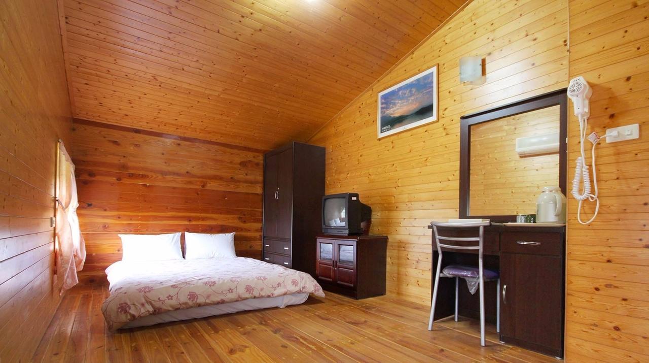 Sun Moon Lake Wild Flower Bed & Breakfast Yuchi Ngoại thất bức ảnh